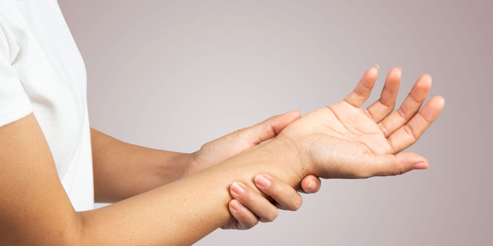 Causes of Tingling in Hands and Feet