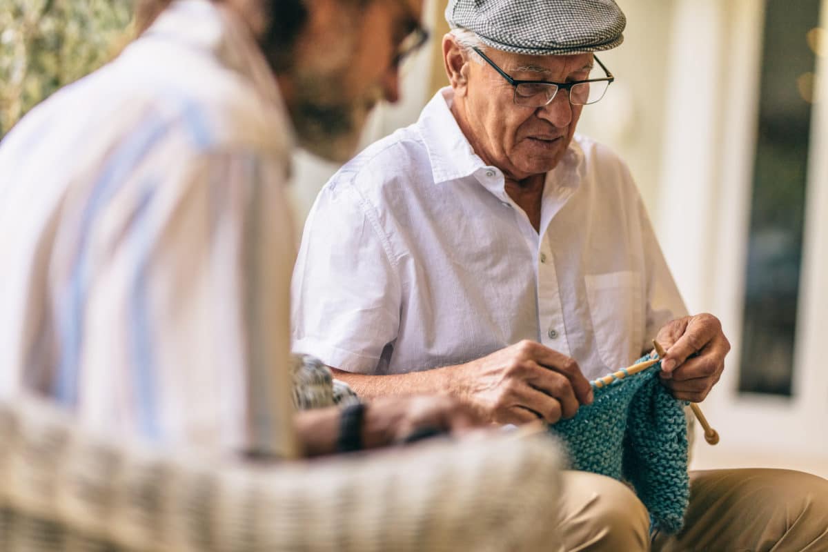Pain-Friendly Hobbies senior man knitting